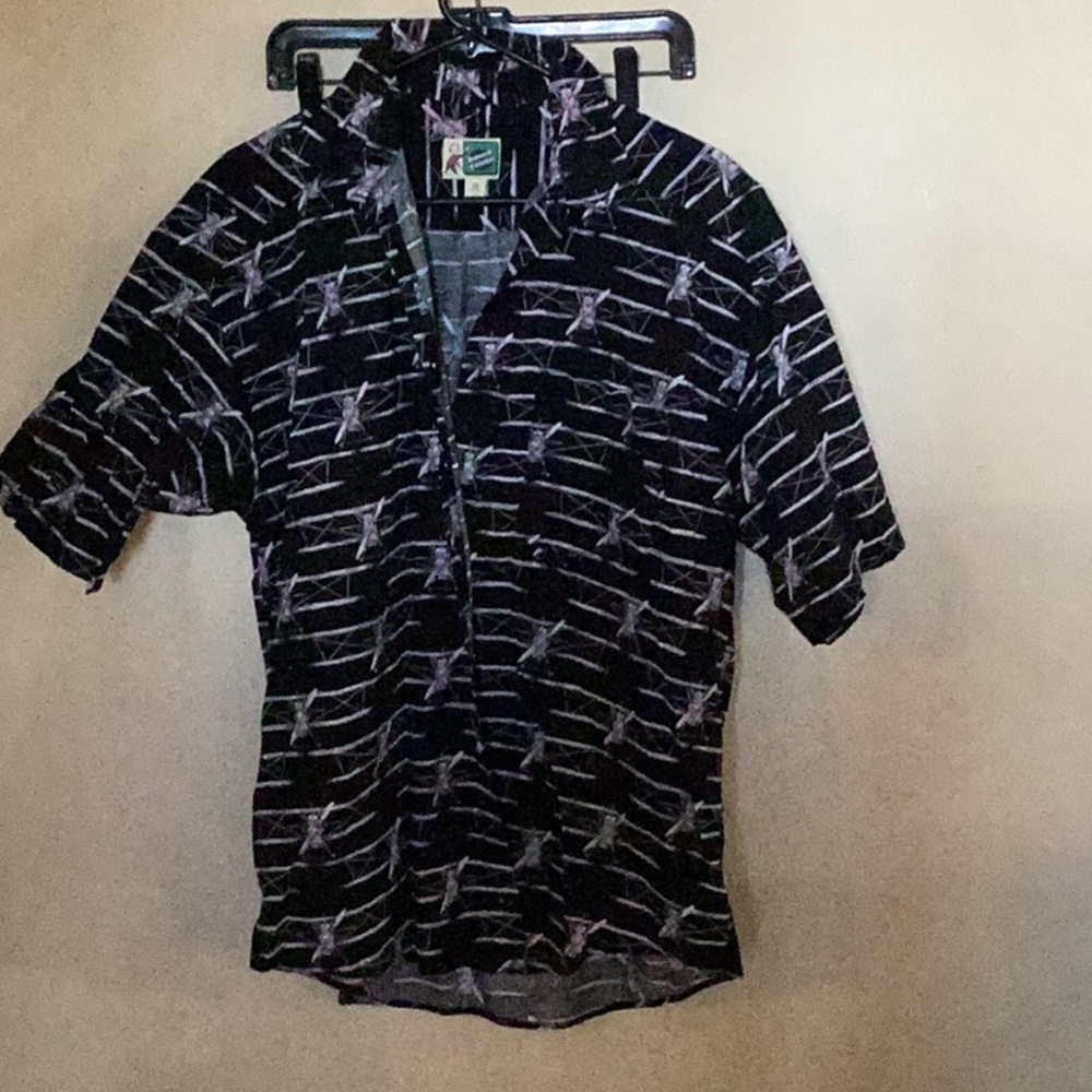$15 MENS JOHNNY COTTON BLK PRINT SHIRT (Amelia Earhart planes) *size Lg*